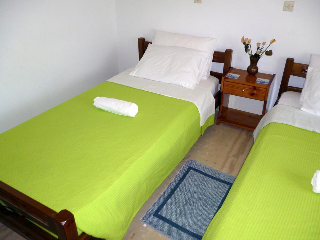 Villa Helen Arillas  Room photo